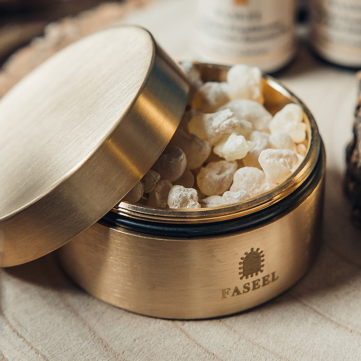 Faseel Brass Resin Jar with Burning Resin – 30g